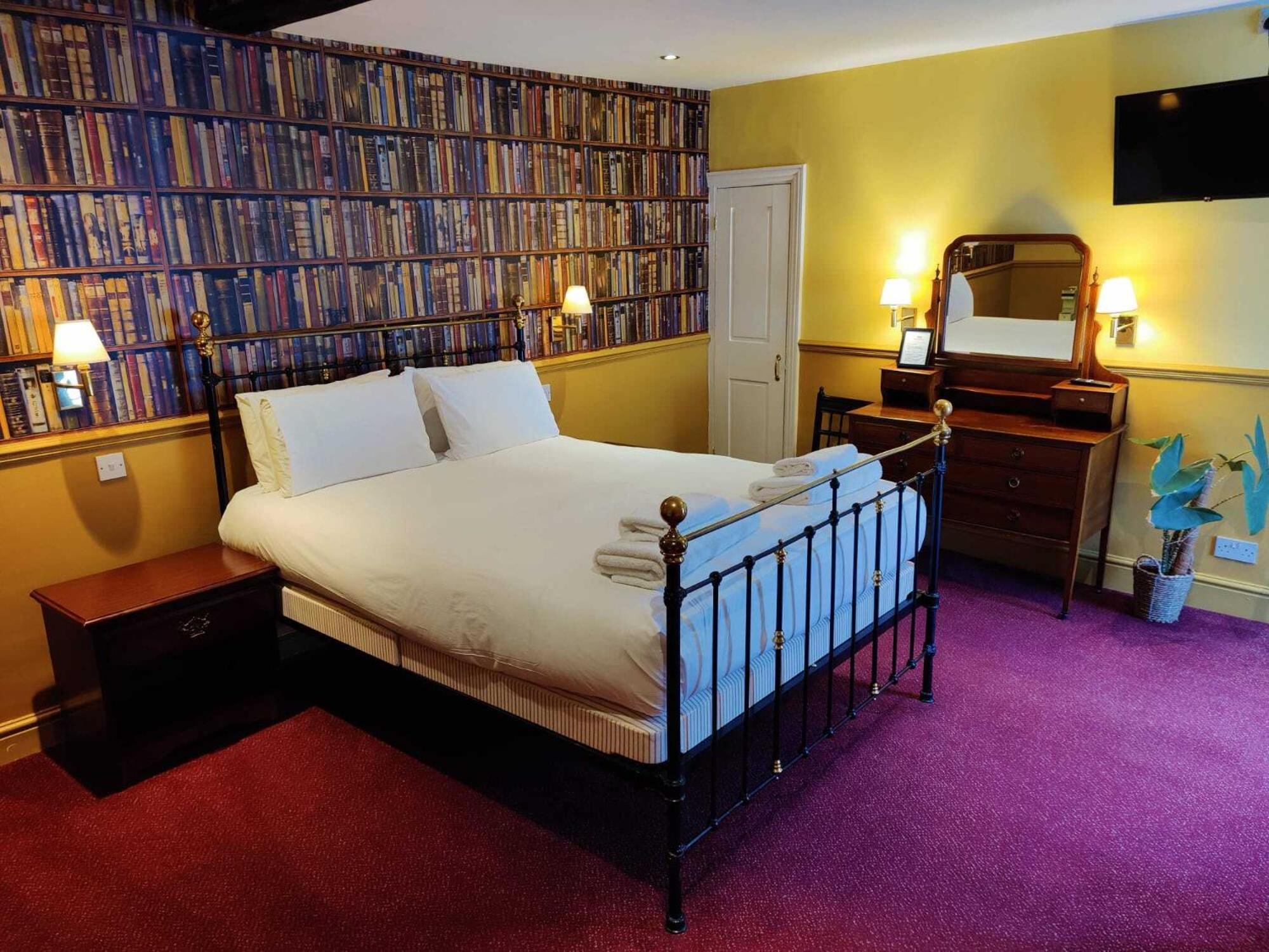 The Crown Hotel Фрамлінґем Номер фото