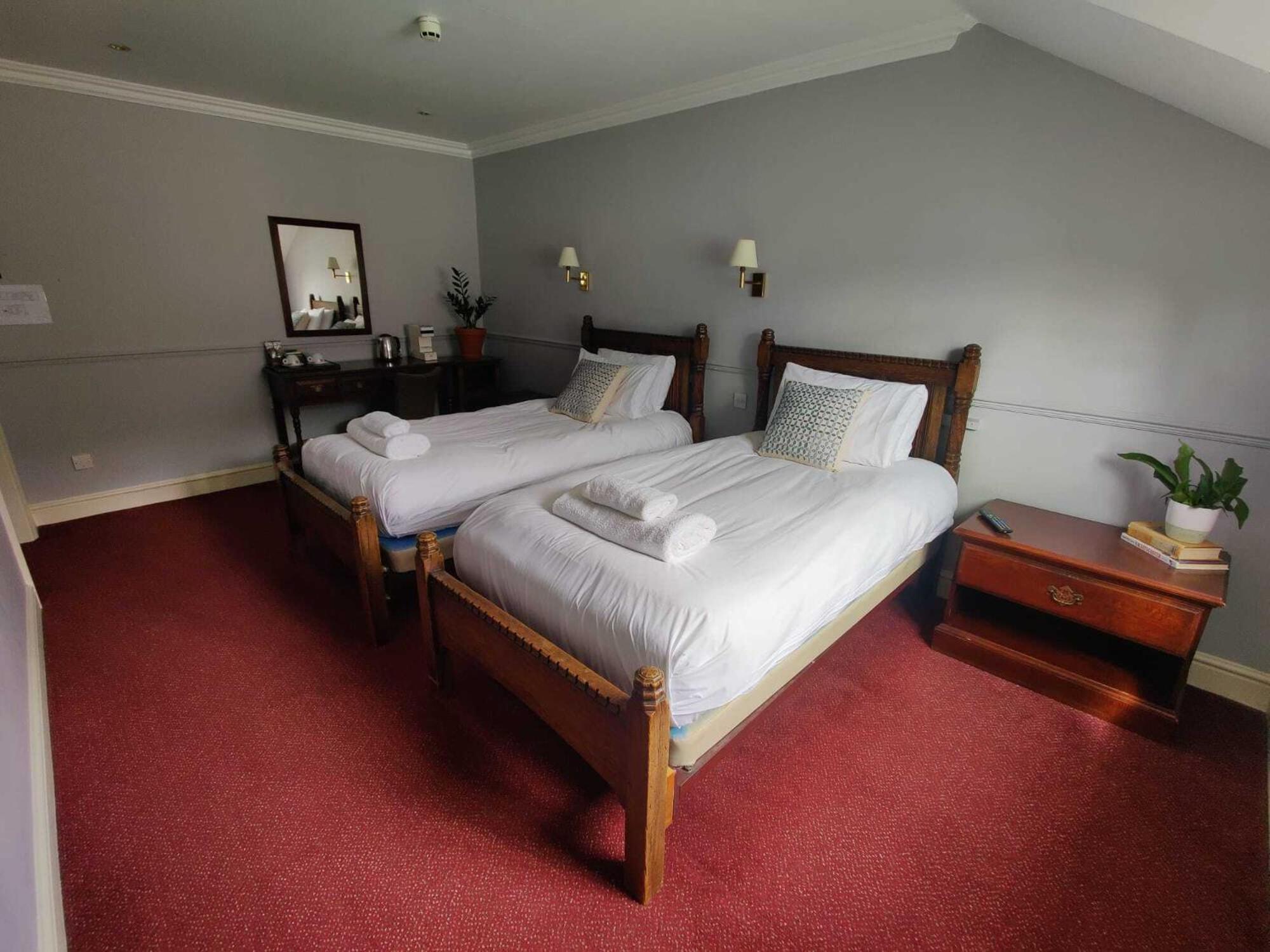 The Crown Hotel Фрамлінґем Номер фото
