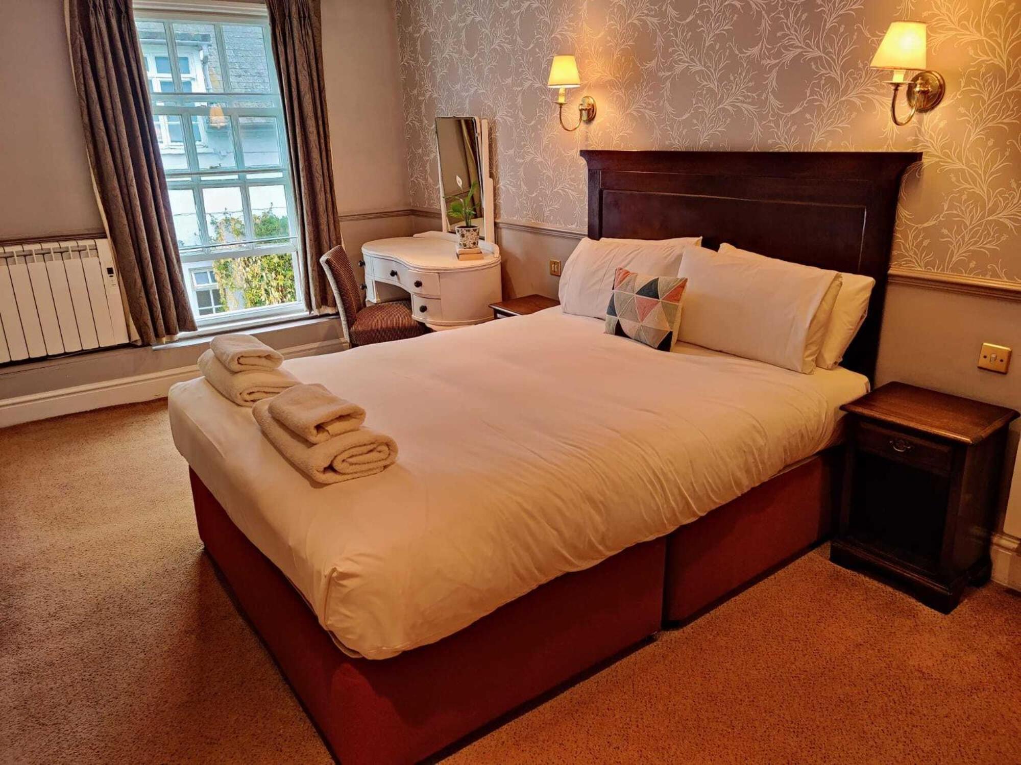 The Crown Hotel Фрамлінґем Номер фото